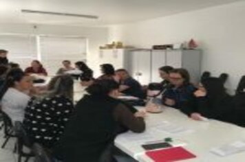 Foto - REUNIÃO COM AGENTES COMUNITÁRIAS DE SAÚDE FOI REALIZADA