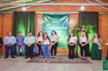 Foto - CANDIDATAS A CORTE DO MUNICÍPIO E DA 10ª Femate Arvorezinha FORAM APRESENTADAS PARA COMISSÃO ORGANIZADORA