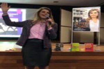 Foto - PALESTRA PARA OS FUNCIONÁRIOS PÚBLICOS MUNICIPAIS FOI REALIZADA NA NOITE DE ONTEM