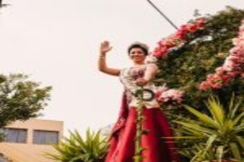 Foto - DESFILE CIVICO CULTURAL FICOU NA HISTÓRIA DOS 60 ANOS DO MUNICÍPIO