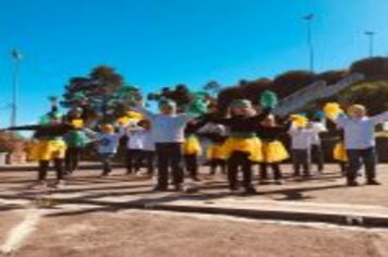 Foto - ABERTURA DA SEMANA DA PÁTRIA MARCOU A MANHÃ DE HOJE