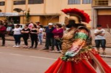 Foto - DESFILE CIVICO CULTURAL FICOU NA HISTÓRIA DOS 60 ANOS DO MUNICÍPIO