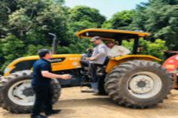 Foto - SECRETARIO DE AGRICULTURA SEGUE ACOMPANHANDO OS TRABALHOS NO INTERIOR