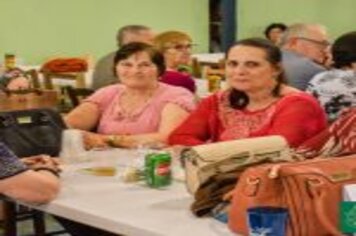 Foto - ENCONTRO REGIONAL DA MELHOR IDADE DO GRUPO RENASCER REÚNE IDOSOS DE DIFERENTES CIDADES