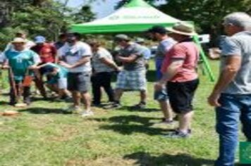 Foto - 1ª EDIÇÃO DOS JOGOS RURAIS DE INTEGRAÇÃO REUNIU CENTENAS DE PESSOAS NESTE DOMINGO