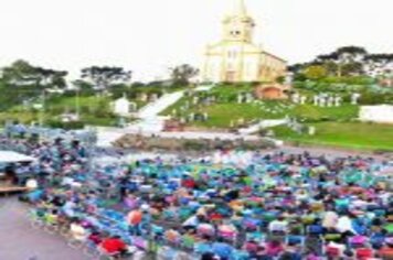 Foto - Nossos pontos turísticos sendo conhecidos na Itália