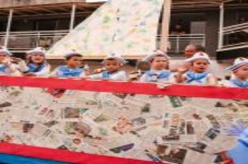 Foto - DESFILE CIVICO CULTURAL FICOU NA HISTÓRIA DOS 60 ANOS DO MUNICÍPIO