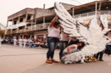 Foto - DESFILE CIVICO CULTURAL FICOU NA HISTÓRIA DOS 60 ANOS DO MUNICÍPIO