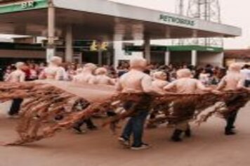 Foto - DESFILE CIVICO CULTURAL FICOU NA HISTÓRIA DOS 60 ANOS DO MUNICÍPIO