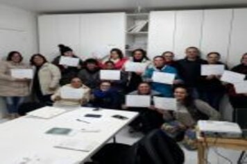 Foto - Curso de Cuidador de Idoso é concluído