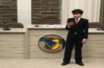 Foto - ALUNO DA ESCOLA MUNICIPAL ORESTES DE BRITO SCHEFFER IRÁ PARTICIPAR DE CONCURSO DE ORATÓRIA EM SANANDUVA