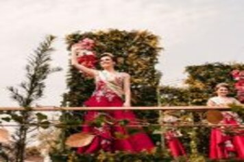 Foto - DESFILE CIVICO CULTURAL FICOU NA HISTÓRIA DOS 60 ANOS DO MUNICÍPIO