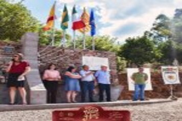 Foto - LEÃO DE SAN MARCOS É INAGURADO NA LINHA QUARTA SÃO MARCOS