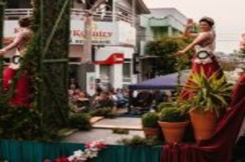 Foto - DESFILE CIVICO CULTURAL FICOU NA HISTÓRIA DOS 60 ANOS DO MUNICÍPIO