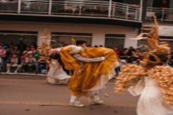 Foto - DESFILE CIVICO CULTURAL FICOU NA HISTÓRIA DOS 60 ANOS DO MUNICÍPIO