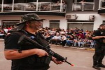 Foto - DESFILE CIVICO CULTURAL FICOU NA HISTÓRIA DOS 60 ANOS DO MUNICÍPIO