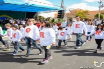 Foto - Desfile Cívico