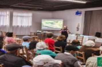 Foto - EVENTO ALUSIVO AO OUTUBRO ROSA E NOVEMBRO AZUL REUNIU DEZENAS DE PESSOAS