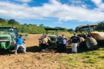 Foto - SECRETARIO DE AGRICULTURA SEGUE ACOMPANHANDO OS TRABALHOS NO INTERIOR