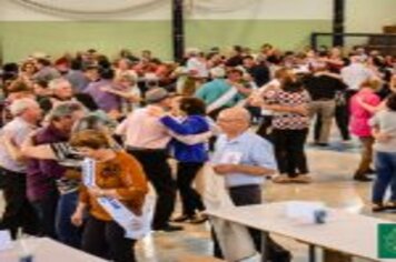 Foto - ENCONTRO REGIONAL DA MELHOR IDADE DO GRUPO RENASCER REÚNE IDOSOS DE DIFERENTES CIDADES