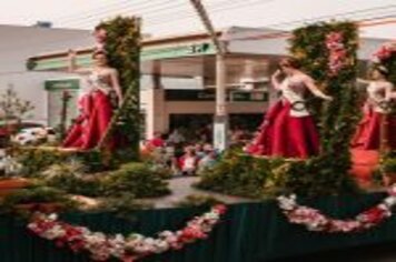 Foto - DESFILE CIVICO CULTURAL FICOU NA HISTÓRIA DOS 60 ANOS DO MUNICÍPIO