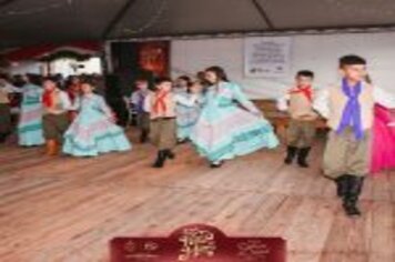 Foto - APRESENTAÇÕES ARTÍSTICAS MARCARAM A ABERTURA DA FEIRA DELICIAS DE NATAL