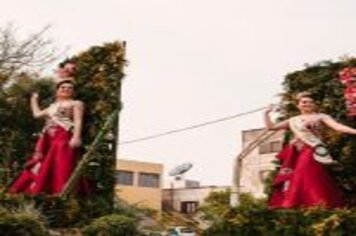 Foto - DESFILE CIVICO CULTURAL FICOU NA HISTÓRIA DOS 60 ANOS DO MUNICÍPIO