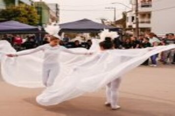 Foto - DESFILE CIVICO CULTURAL FICOU NA HISTÓRIA DOS 60 ANOS DO MUNICÍPIO