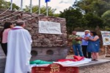 Foto - LEÃO DE SAN MARCOS É INAGURADO NA LINHA QUARTA SÃO MARCOS