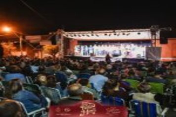 Foto - ARVOREZINHA VIVE MAIS UMA EDIÇÃO DO NATAL NO MORRO