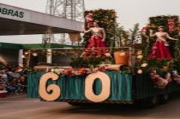 Foto - DESFILE CIVICO CULTURAL FICOU NA HISTÓRIA DOS 60 ANOS DO MUNICÍPIO