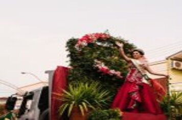 Foto - DESFILE CIVICO CULTURAL FICOU NA HISTÓRIA DOS 60 ANOS DO MUNICÍPIO