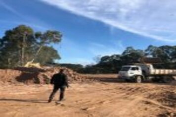 Foto - AS OBRAS DO NOVO PARQUE DE MÁQUINAS CONTINUAM