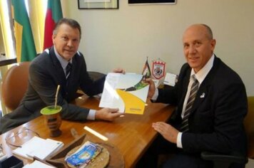 Foto - Prefeito Luizinho Fontana em Brasília