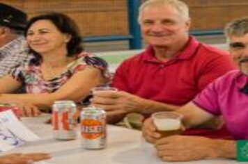 Foto - ENCONTRO REGIONAL DA MELHOR IDADE DO GRUPO RENASCER REÚNE IDOSOS DE DIFERENTES CIDADES