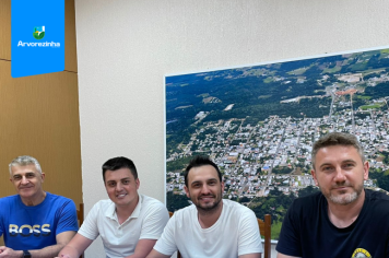 Vereadores se reúnem com Prefeito Interino para debater Programa Habitacional.