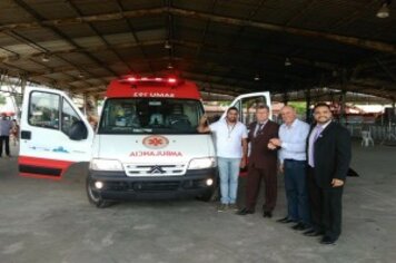 Entrega da Ambulância do SAMU