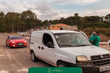 Administração Municipal está distribuindo centenas de máscaras em barreiras sanitárias