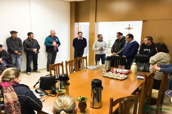 Prefeito Rogerio Fachinetto recebeu o ex-prefeito de Canoas, Jairo Jorge